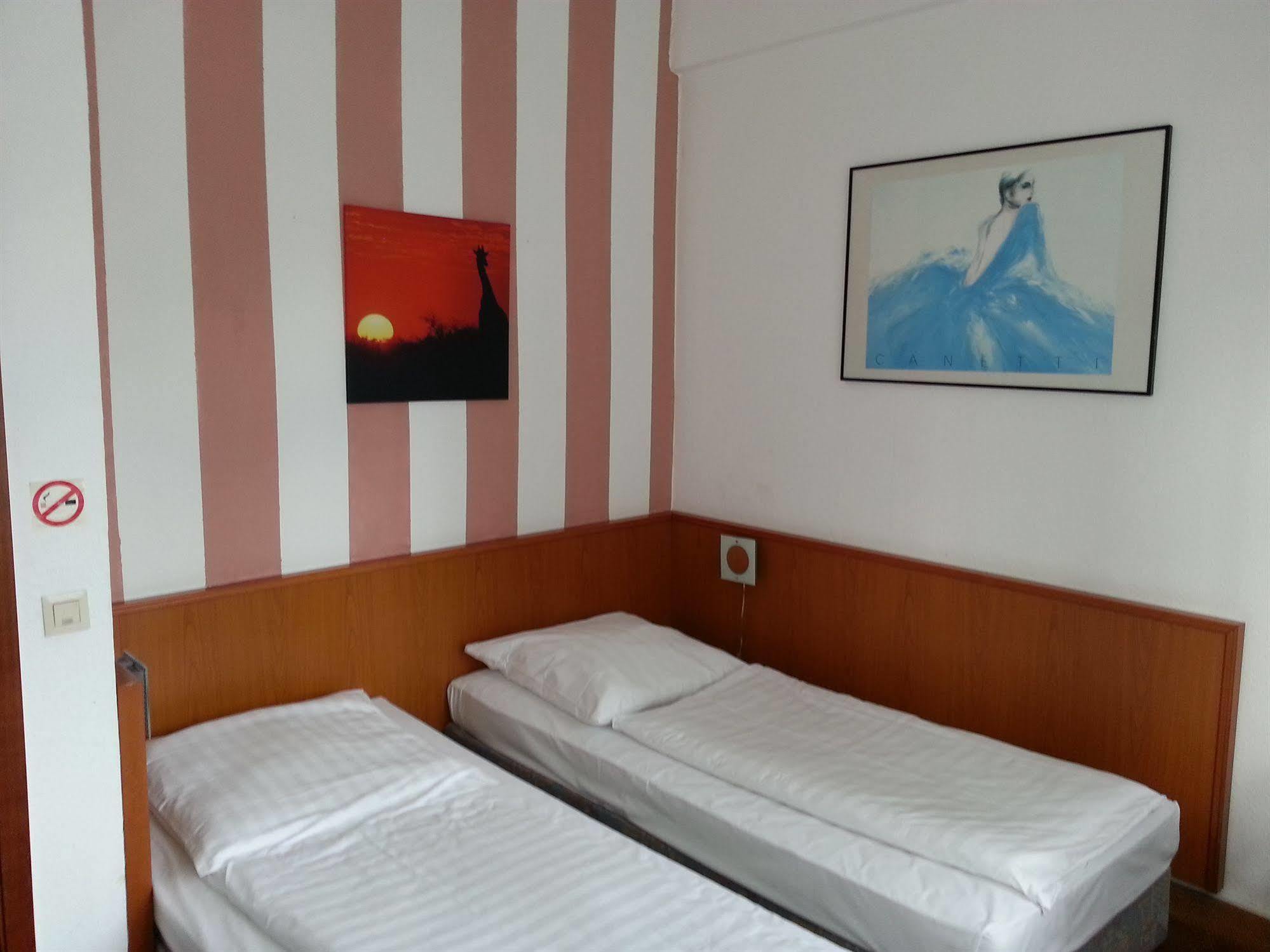 Itm Hotel Oase Αμβούργο Εξωτερικό φωτογραφία