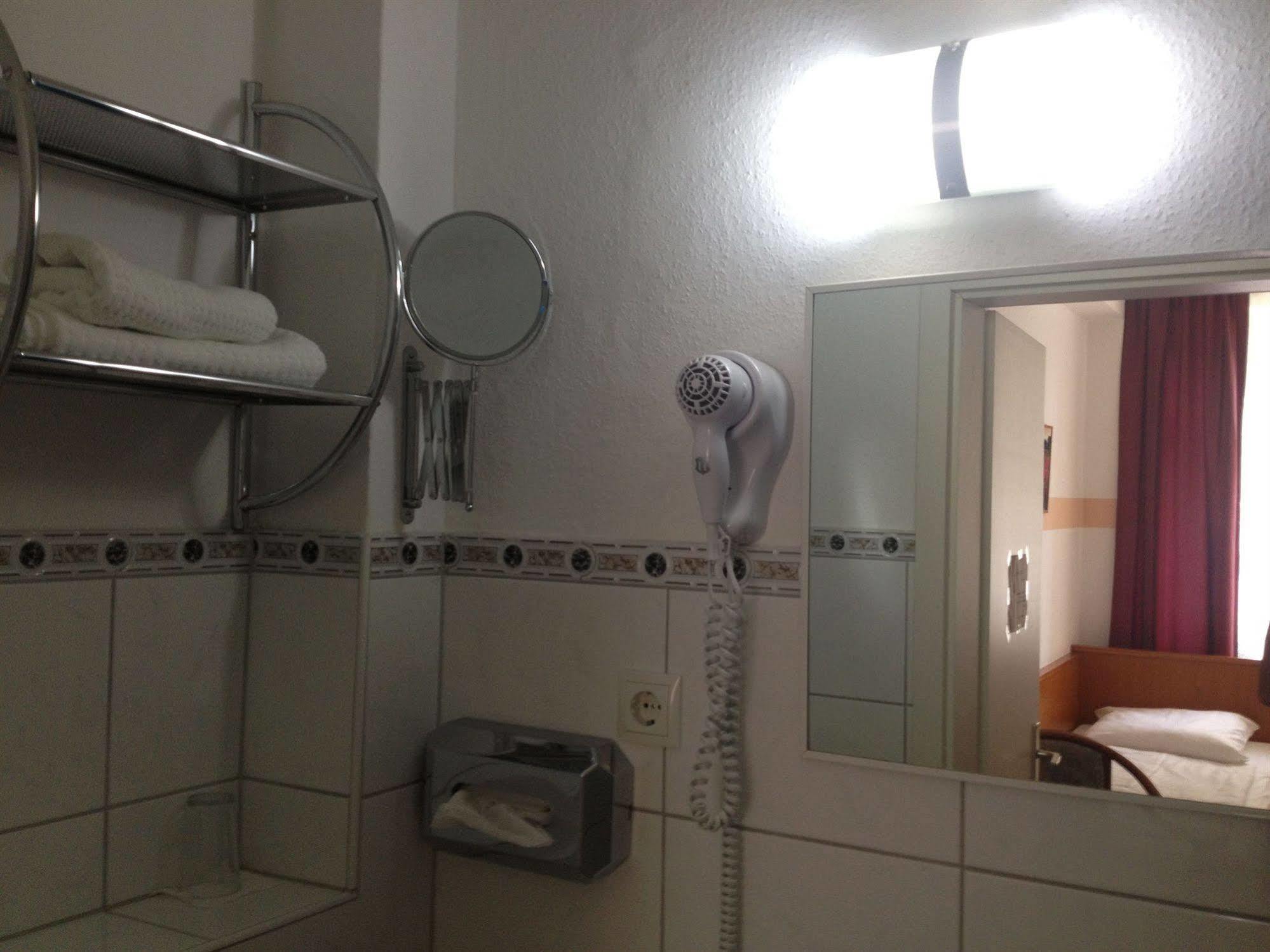 Itm Hotel Oase Αμβούργο Εξωτερικό φωτογραφία
